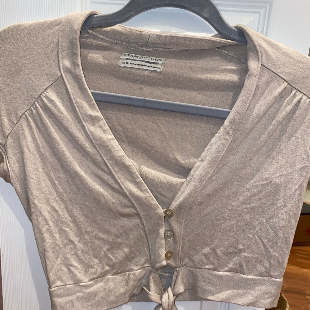 Urban outfitters cropped shirt